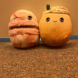 Two mystery dessert pack squishmallows